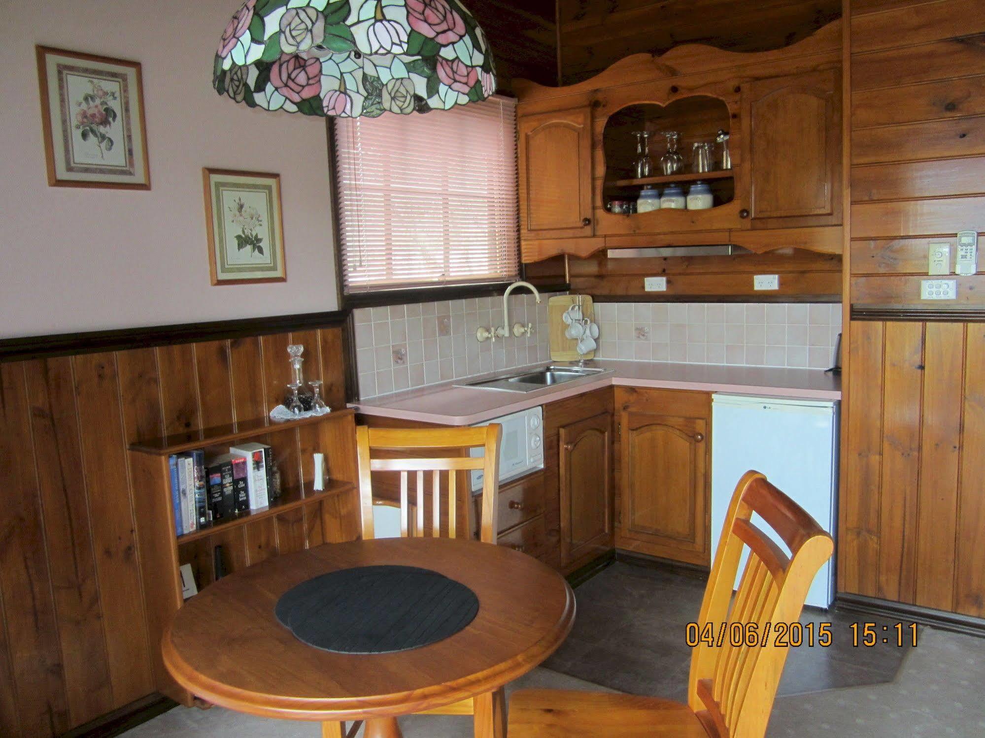Willowlake Cottages Howqua Eksteriør bilde